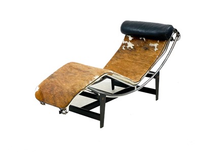 Lot 7 - A Le Corbusier style chaise longue.