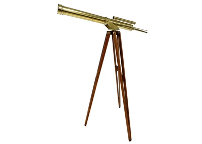 Lot 252 - An early 20th century brass Terrestrial Telescope by Flatters & Garnett Manchester.