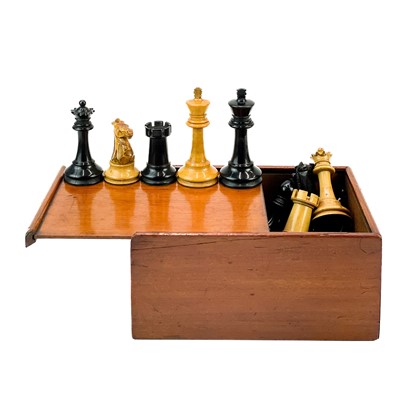 Lot 266 - A Jacques style Staunton pattern set Chess.