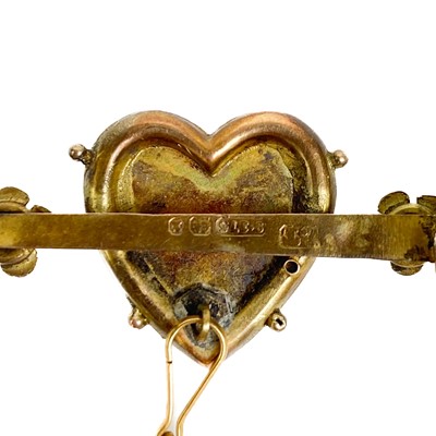 Lot 214 - A Victorian 9ct MIZPAH brooch.