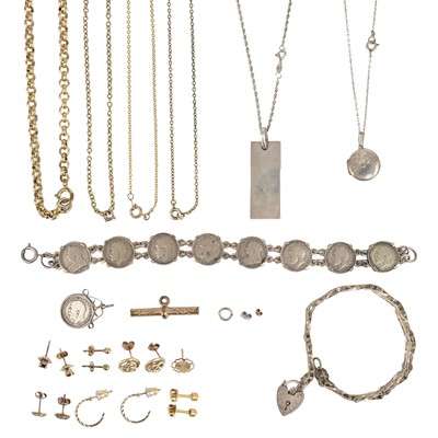 Lot 434 - A selection of silver and gold jewellery.