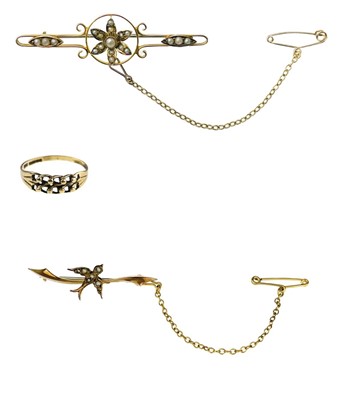 Lot 347 - A 9ct keeper ring, a 9ct pearl set bar brooch and a 9ct pearl set swift brooch.