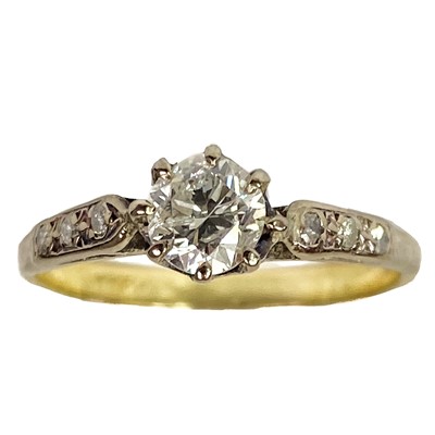 Lot 151 - An 18ct, 0.45ct diamond solitaire ring.