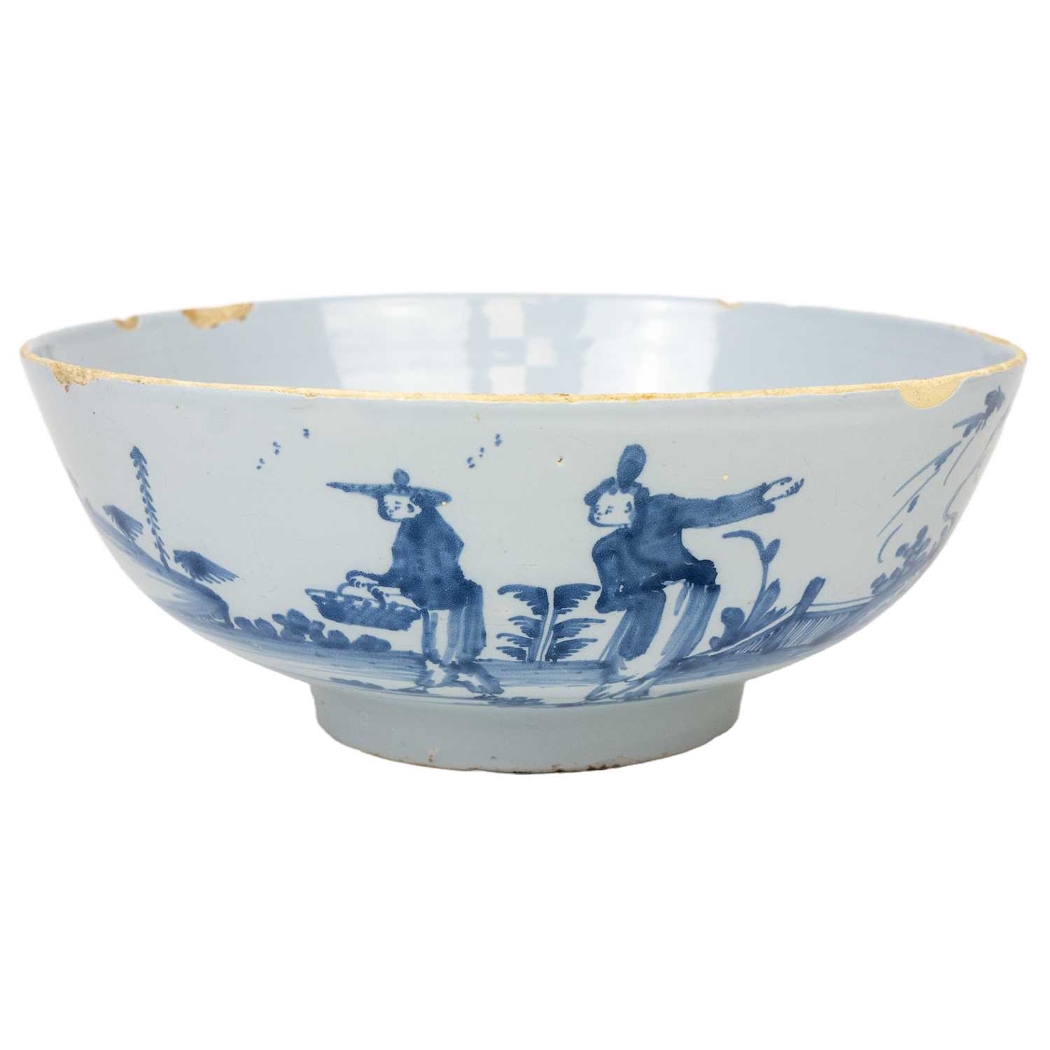 Lot 77 - A large Delft bowl.