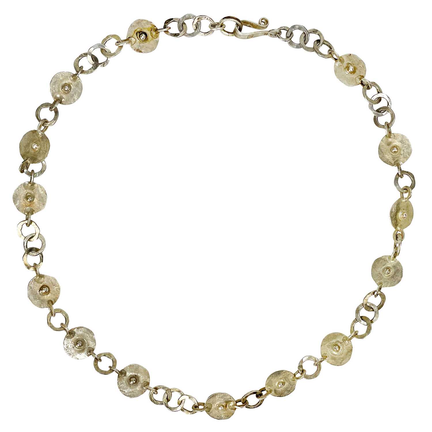 Lot 254 - A contemporary circular design necklace by