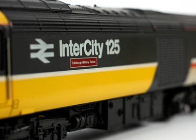 Lot 515 - Lima "OO" HST earlier Intercity liveries boxed & un-boxed - 2 powered cars & 8 compatible carriages