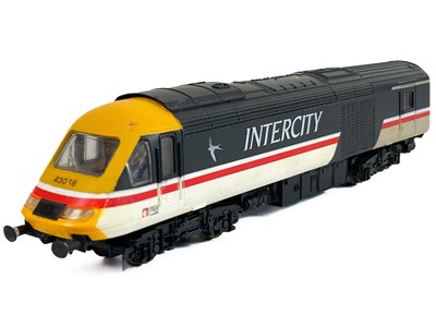 Lot 517 - "OO" Lima HST "Swallow" livery 3 un-motorised 125 power cars plus 9 compatible carriages (total 12)