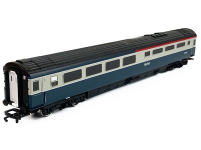 Lot 521 - Hornby "OO" Intercity 125 "40th Year of Service 1976 - 2016" pack plus 7 compatible carriages