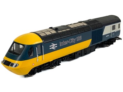 Lot 521 - Hornby "OO" Intercity 125 "40th Year of Service 1976 - 2016" pack plus 7 compatible carriages