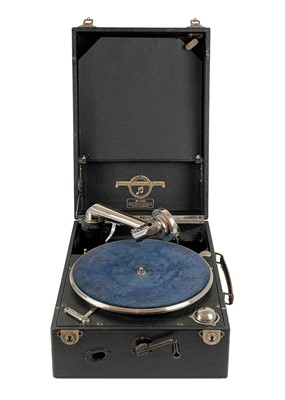 Lot 162 - A Colombia 'No. 201' portable gramophone.