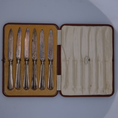 Lot 38 - A George V silver cased set of six fruit knives by James Dixon & Sons.