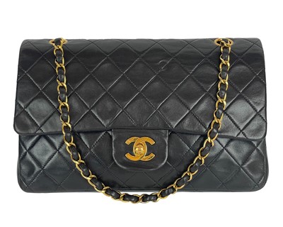 Lot 31 - A Chanel classic double flap midi handbag, circa 1994-96.