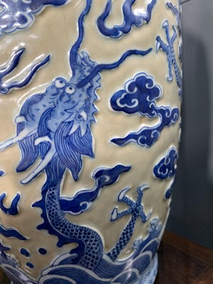 Lot 18 - A large Chinese floor standing baluster 'dragon' vase, late 19th century.