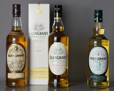 Lot 122 - Glen Grant aged 10 years.