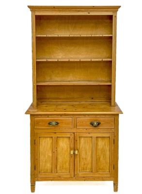 Lot 77 - An early 20th century pine dresser.