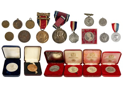 Lot 223 - Royalty related cased silver and other Medallions, Medal sets (x19)