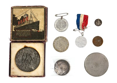 Lot 224 - Military related medallions / medals (x8)