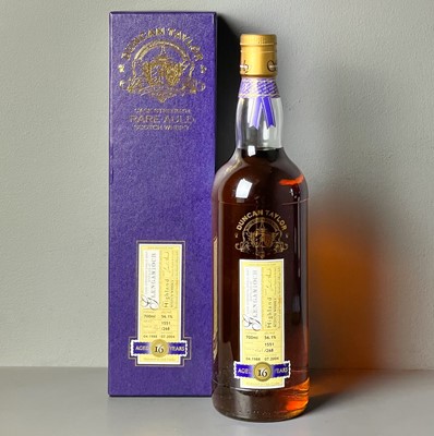 Lot 187 - Glen Garioch 1988-2004 Duncan Taylor aged 16 years.