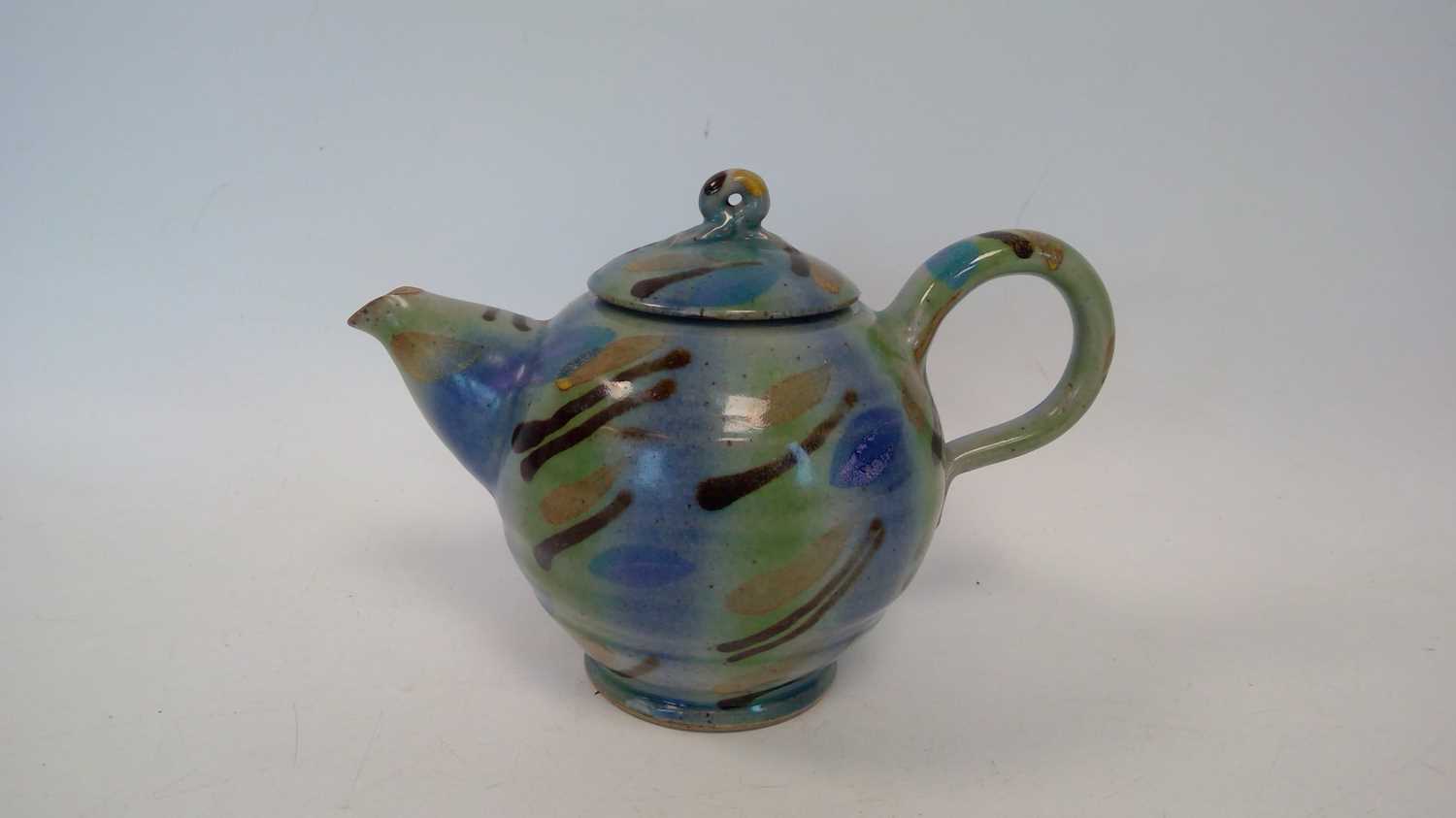 Lot 59 - A Chris Speyer (Yerja) studio pottery teapot,