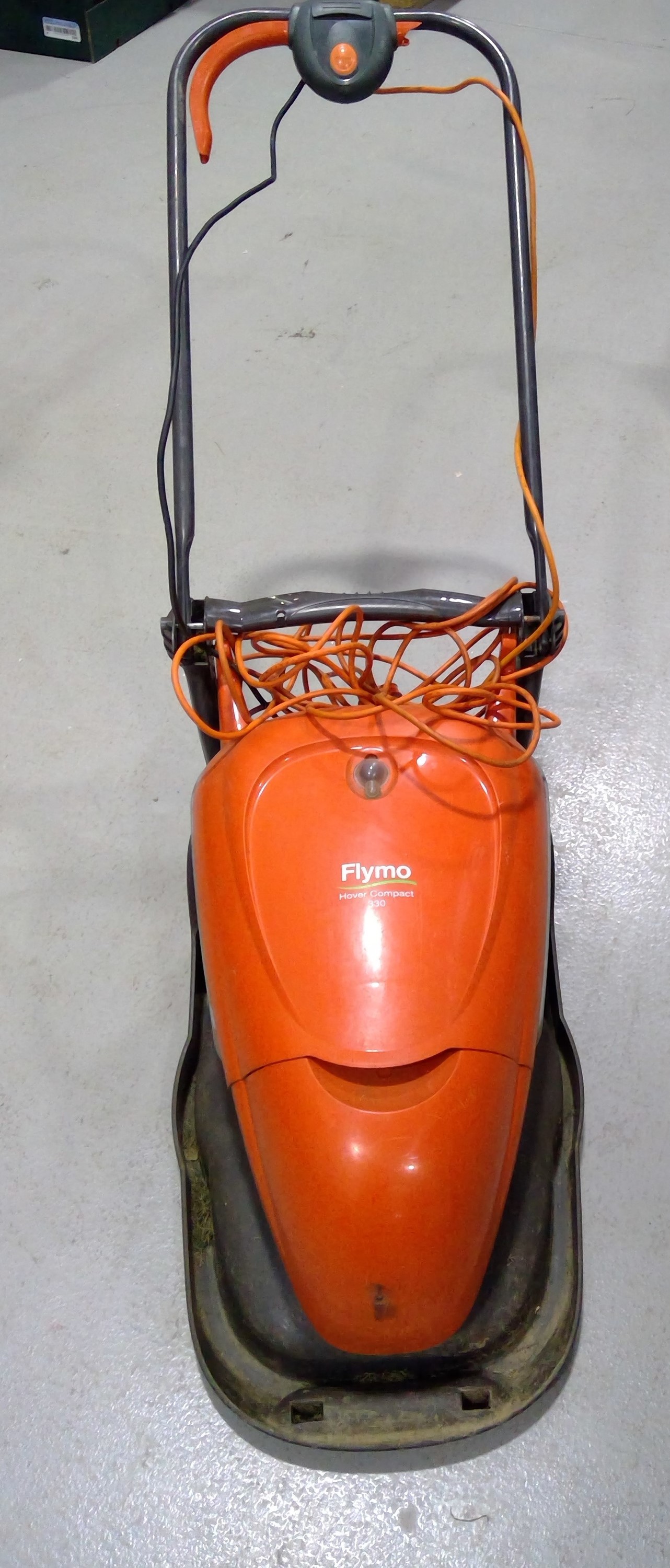 Flymo hover outlet compact 330