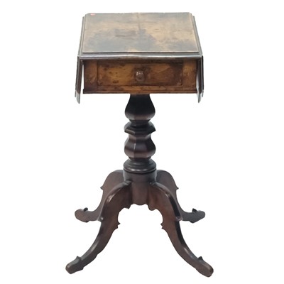 Lot 9 - A William IV burr yew pedestal occasional table.