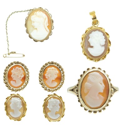 Lot 128 - A selection of 9ct shell cameo set jewellery.