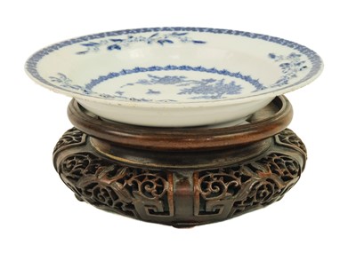 Lot 99 - A Chinese export blue and white bowl, Qianlong period, 18th century.