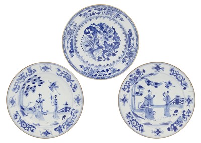 Lot 96 - A Chinese blue and white porcelain plate, Qianlong period, 18th century.