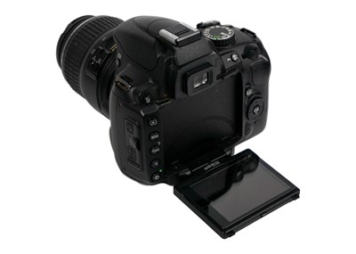 Lot 319 - A Nikon D5000 fitted with a Nikon DX AF-S Nikkor ED 18-55mm lens.