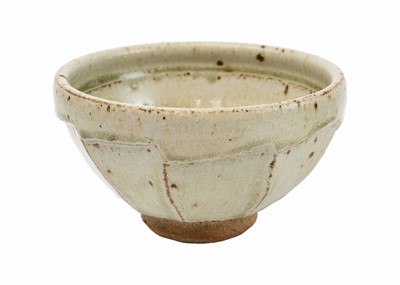 Lot 513 - A collection of Michael Truscott studio pottery