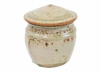 Lot 513 - A collection of Michael Truscott studio pottery