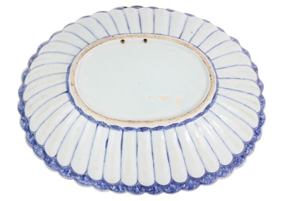 Lot 94 - A Chinese export blue and white porcelain dish, 18th/19th century.