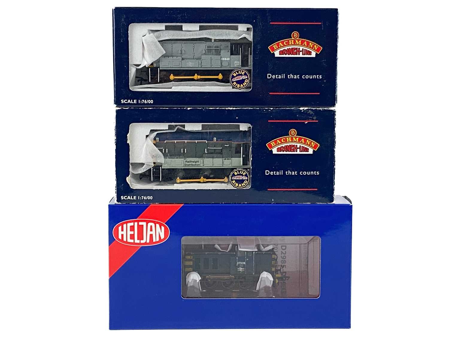 Lot 586 - Heljan / Bachmann Class 07 and 08 Diesel Shunters (x3)
