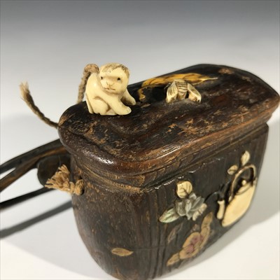 Lot 189 - A Japanese tobacco pipe and box, Kiseruzutsu,...