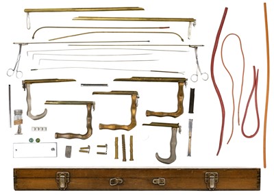 Lot 386 - A set of 20th century Veterinary instruments.