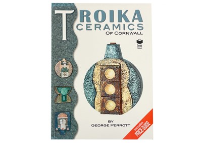 Lot 237 - Troika Ceramics of Cornwall