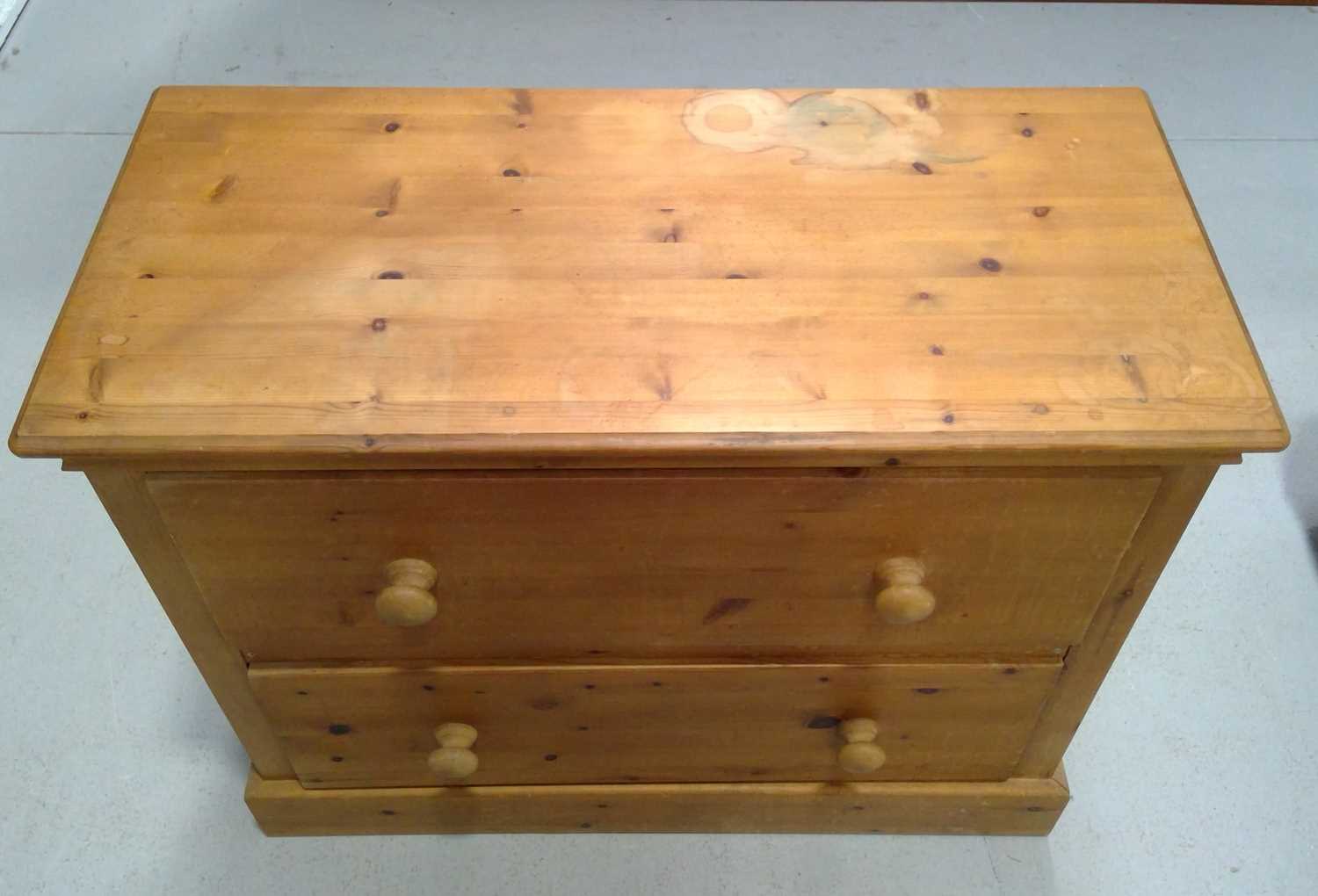 Lot 101 A Two Drawer Chest Of Drawers The Chest   121748 0 Medium 