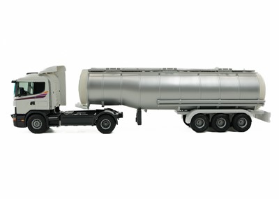 Lot 752 - Scania 124-420 Truckhead with liquid tanker trailer