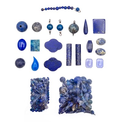 Lot 325 - A quantity of lapis lazuli beads.