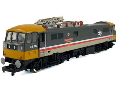Lot 589 - Heljan & Hornby "OO" BR Class 86 Bo-Bo Electric Locomotives (x3)