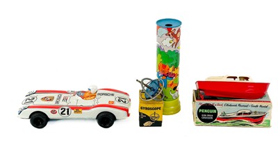 Lot 743 - Tin plate toys etc.