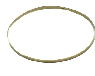 Lot 17 - Three 9ct bangles.