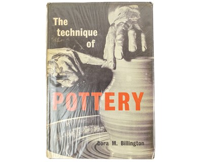 Lot 505 - Studio Pottery Interest