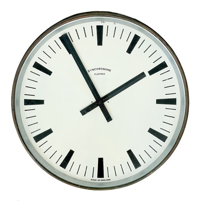 Lot 373 - A large Synchronome wall clock.