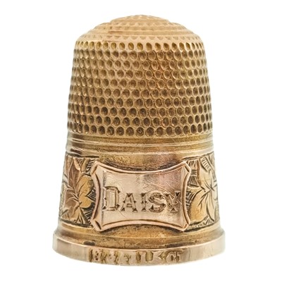 Lot 43 - An Victorian 15ct gold thimble within Furber Son & Ellis Cheltenham case.