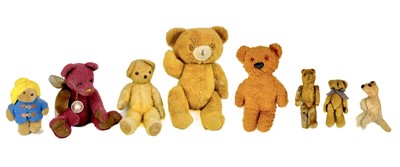 Lot 765 - Teddy Bears (x8)