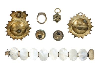 Lot 40 - A selection of Eastern Jewellery.