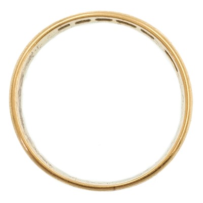 Lot 27 - A 22ct hallmarked gold band ring.