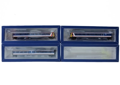Lot 524 - Bachmann "OO" Class 117 DMU three car set