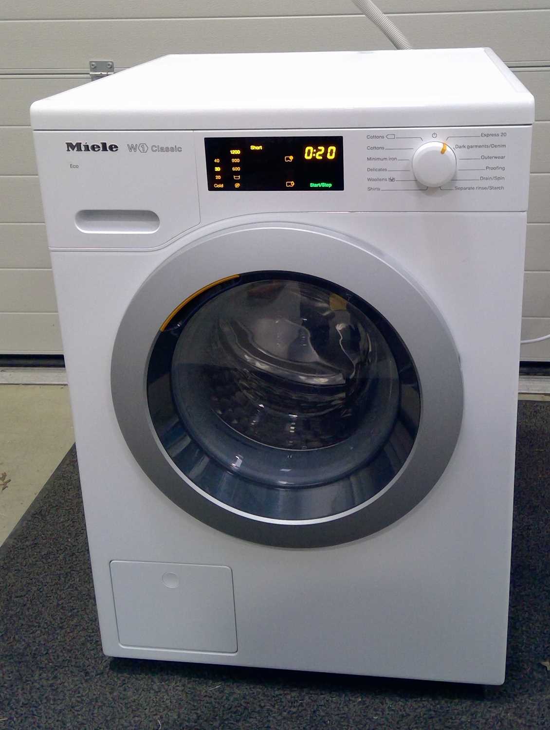 Miele W1 Classic Speedcare 1400 Powerwash 2.0 Handleiding Lot 6 - A Miele, W1 Classic eco Washing Machine. Model